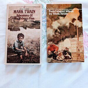 Lot of 2 VTG Mark Twain PB 59 Huckleberry Finn & 84 Pudd’nhead Wilson Bantam